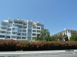 P1020402